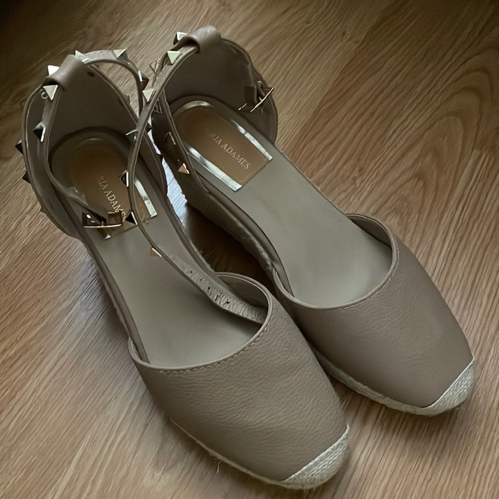 Nude Studded Wedges